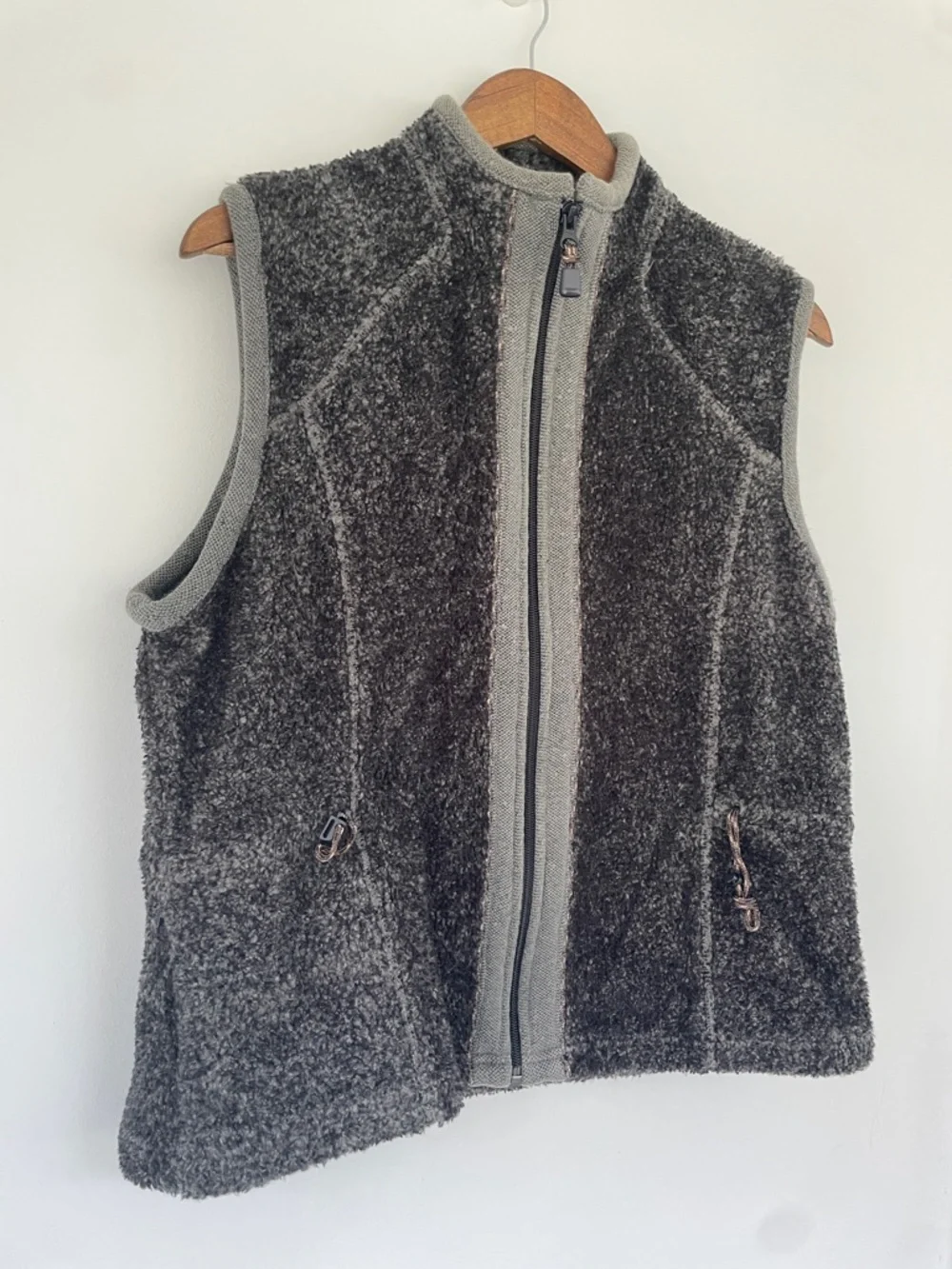 Woolrich Dark Gray Sherpa Fleece Vest women’s Large